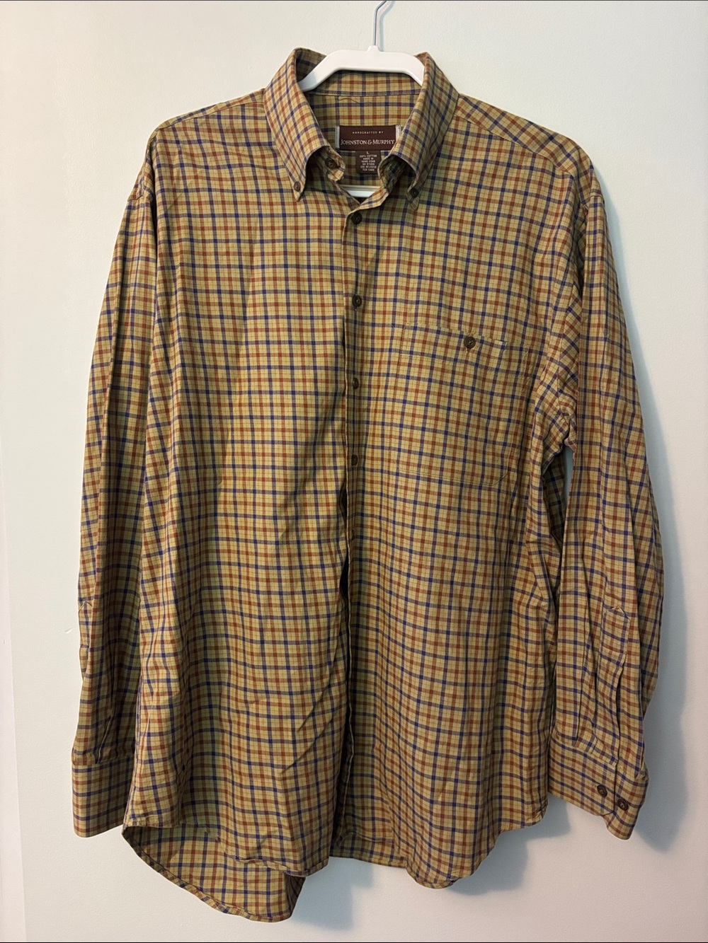 Johnston & Murphy Men’s Tan and Blue Plaid Button-Down Shirt